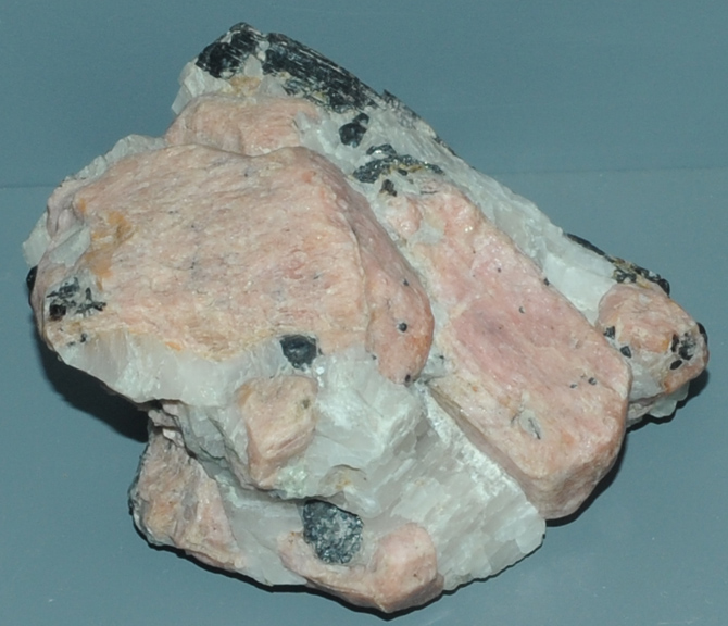 Bustamite