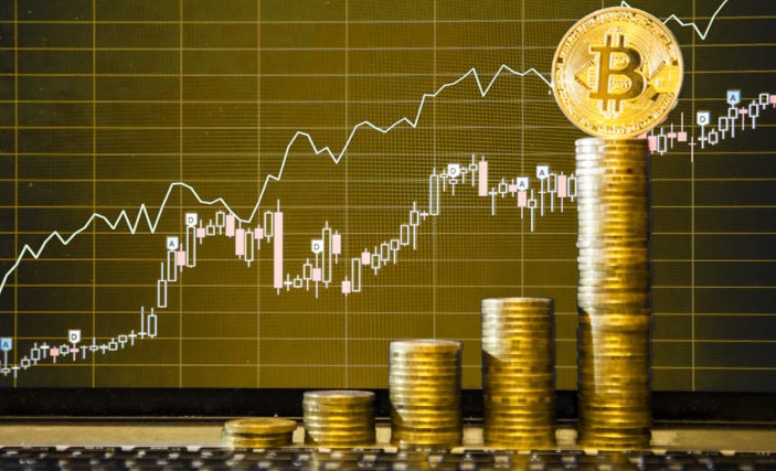 ¿Qué es y cómo funciona el Bitcoin?